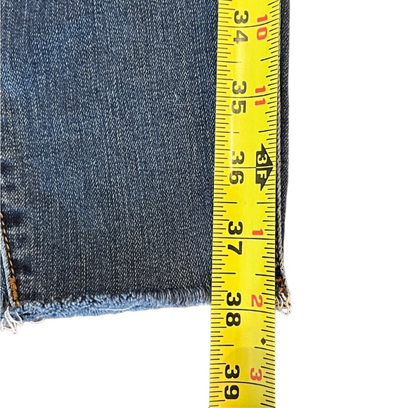 Kut from the Kloth skinny jeans. Size 2. - Picture 9 of 13